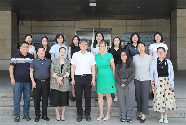 aee7cbcbb6eaa922cc0d624b5cb9222.jpg